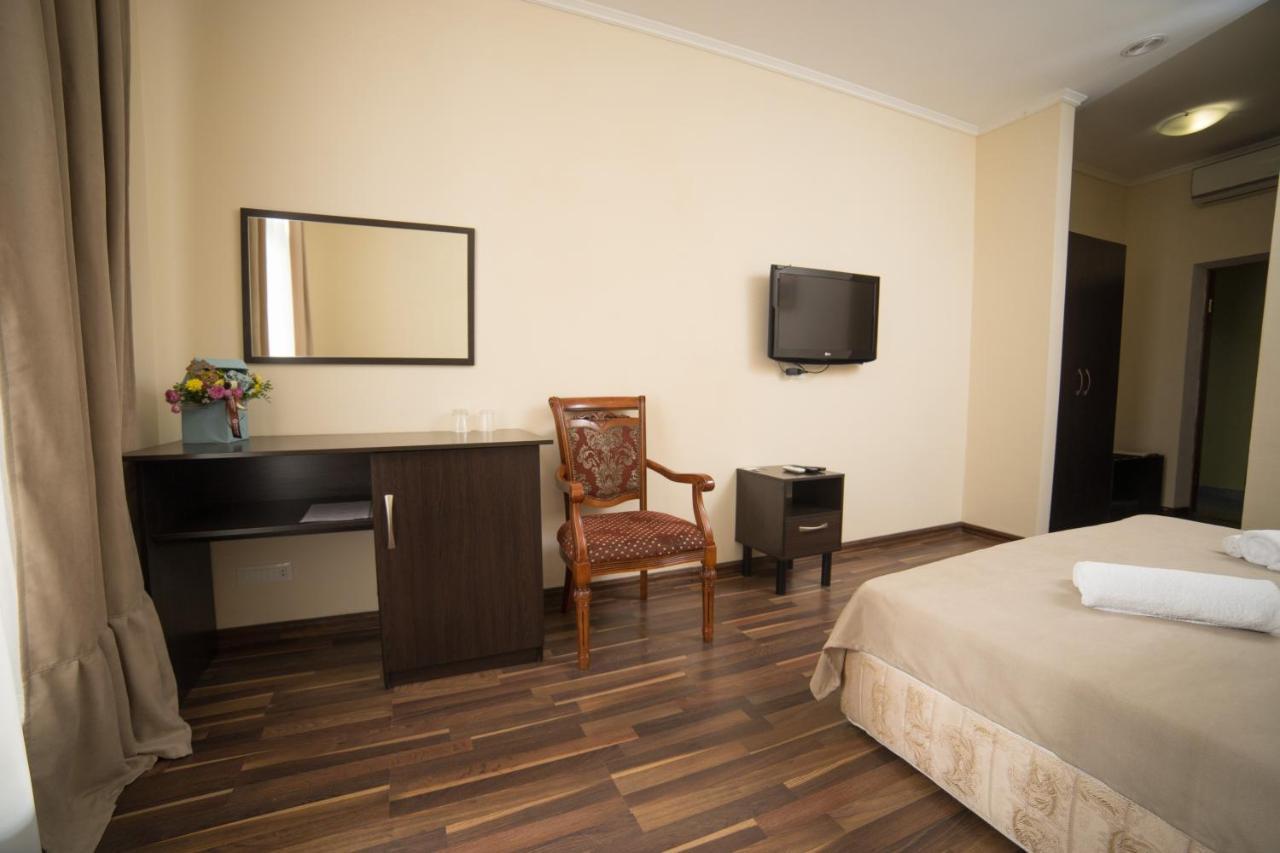 Alex Hotel Oldenburg Bagian luar foto